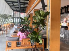 -四月吧餐厅(正阳步行街店)