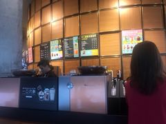 -星巴克臻选(惠州华贸天地1楼店)