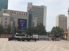 -华联商厦(火车站店)