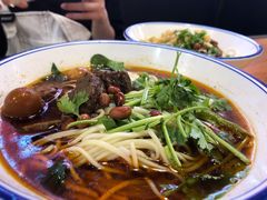 牛肉面-车沾巷·重庆老味豌杂面