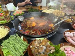 -重庆故事姊妹老火锅(财经学院店)