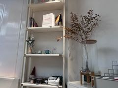 -UNI UNI(环亚凯瑟琳店)