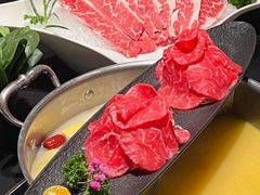 -鲜入唯煮·港式海鲜牛肉火锅(金宝街店)