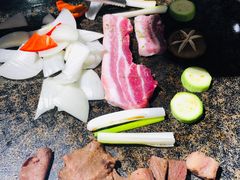 -唯成•韩国炭火烤肉 유성고기