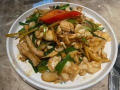 葱姜炒鱼杂-淘米捞·米汤脆鲩鱼火锅(福田皇岗店)