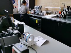 -瑞幸咖啡(绿地新都会9号楼店)
