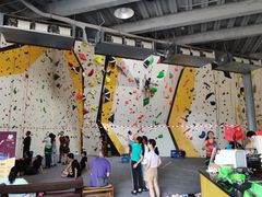 -问山MountQuest攀岩馆