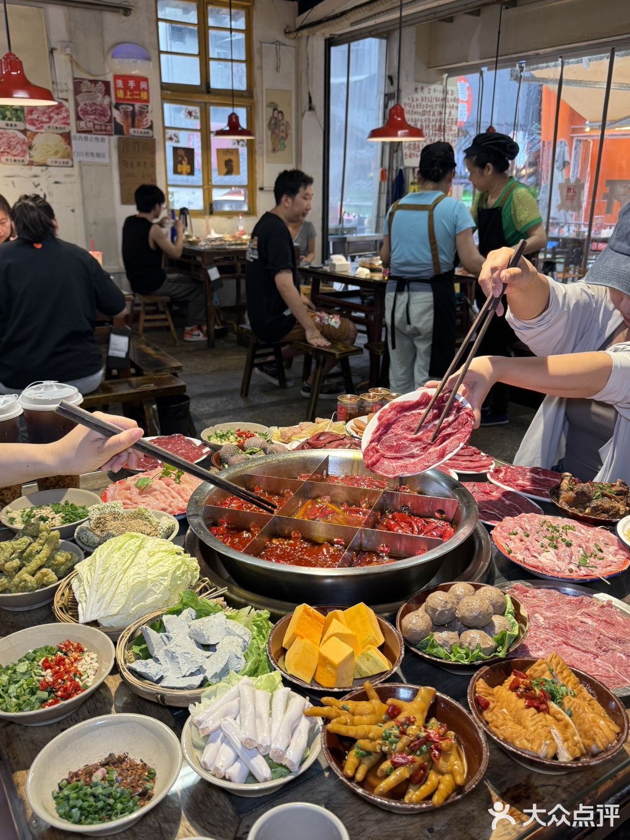 荤菜3.8元起，学生党狂喜！现切鲜牛肉嫩到没朋友
