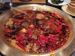 -潮火锅·麻辣牛肉火锅(观音桥方圆·LIVE店)