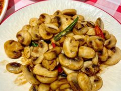 -洪霞餐馆·川菜·鲜货现炒(两江春城店)