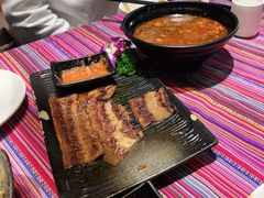 -香巴拉云南餐厅(华莱坞店)
