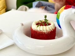 莓果红丝绒蛋糕-五进制 Coffee Shop