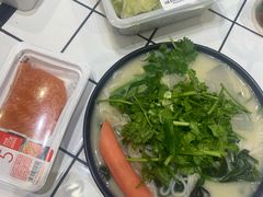 -肥汁米蘭香港米线(长宁来福士店)