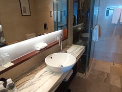 -上海龙之梦万丽酒店