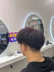 -都市靓剪烫染沙龙
