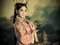 -九月鹰飞汉服摄影工作室