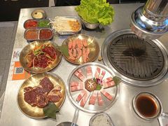 -哈哈碳都·牛肋条无限自助烤肉(台江万达店)