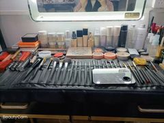 -ME觅妆·定制美妆·彩妆私教(菱角湖店)