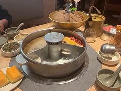 三拼锅底-巴奴毛肚火锅(七宝领展广场店)
