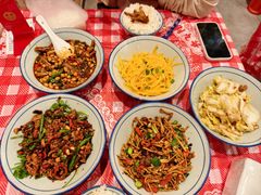 -荆九爷爆炒桥头三嫩(云南北路店)