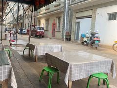 -龙翔小猪脚(龙头街店)