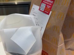 -麦当劳(深圳北站B2检票口楼上)