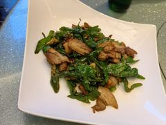 -新天明砂锅鱼头煲