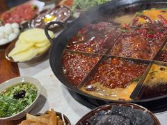 -正南齊北重庆老火锅(光华村直营店)
