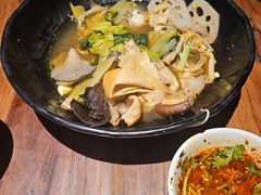-万记麻辣烫国展总店