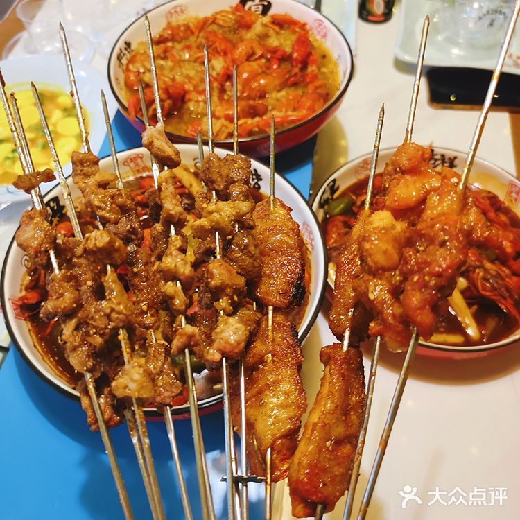 龙虾和烧烤吃到尽兴才是真正的夜宵