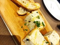 蒜香面包-BONAZZA 意大利餐厅