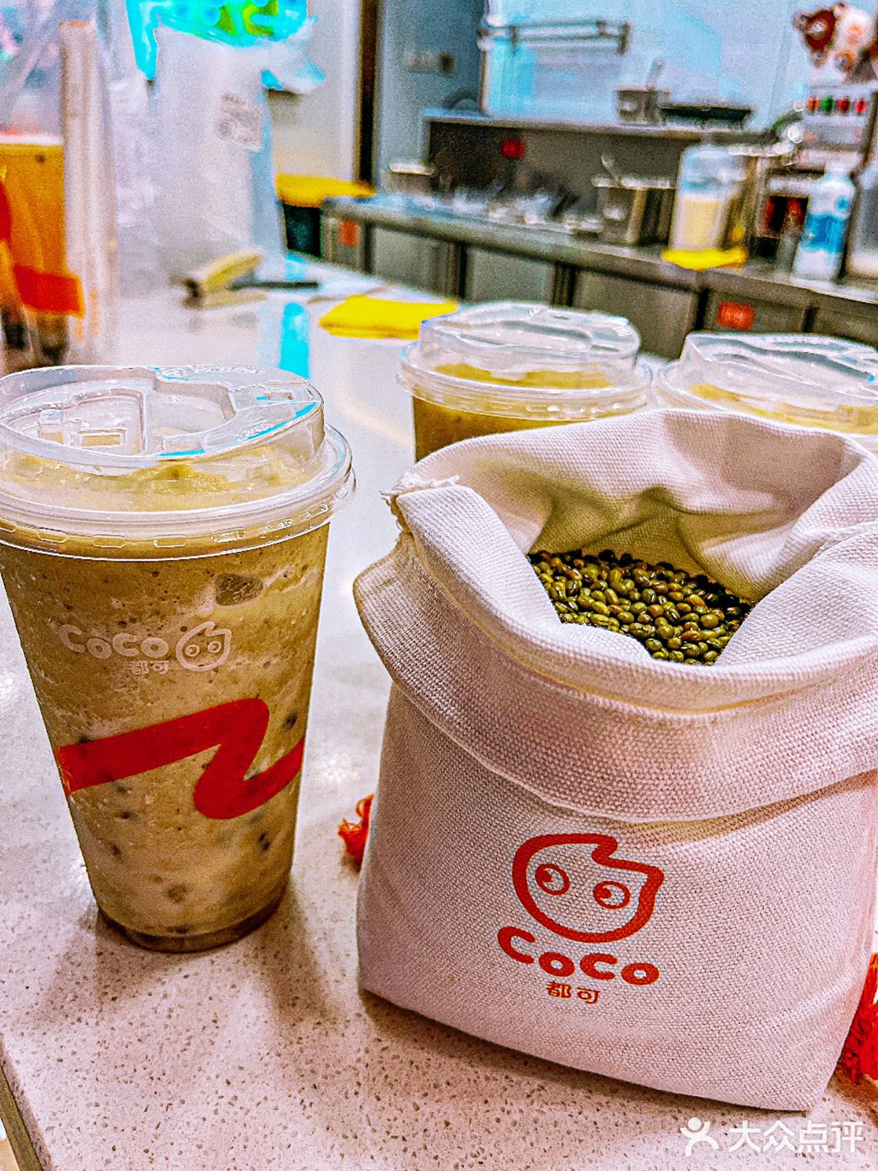 COCO太会了[糖果]一波回忆杀新品袭来[礼花]