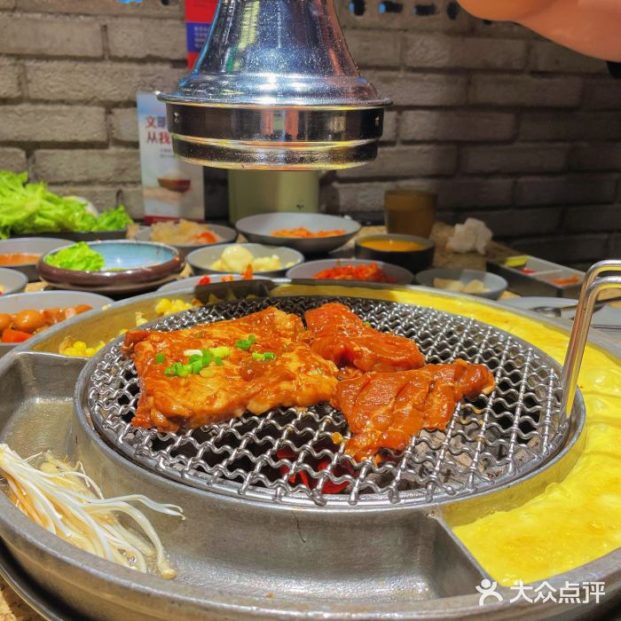 東門韩国传统烤肉·韩国料理(凯德直营店)调味猪排肉图片