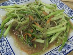 -黄记四更烤乳猪店