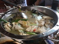 -芦茨金富饭庄·25年老字号·专做稻草鸡