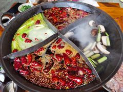 鸳鸯锅-白乐天毛肚火锅馆(南滨路店)