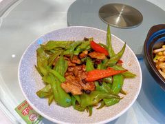 小炒土猪肉-一澜江宴·江景地标楚菜(江滩公园店)