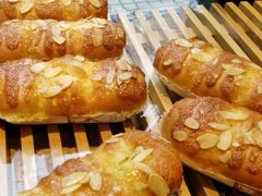 凤梨伯塔-卡萨米亚动物奶油生日蛋糕(牡丹城店)