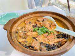小鸡炖榛蘑-止观小馆·辽河口渔家菜(王府井店)