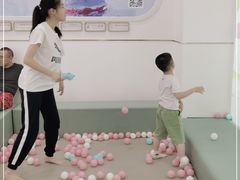 -龙格亲子游泳·水育早教运动中心(绿宝中心)