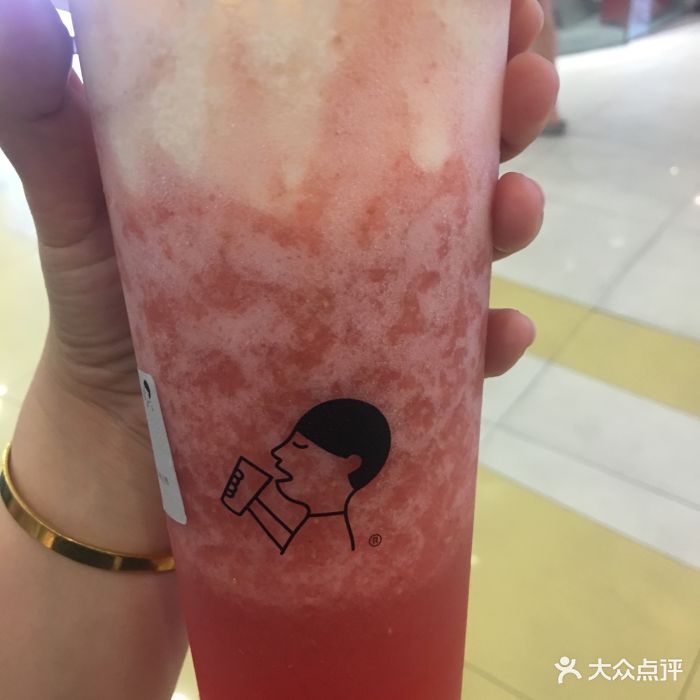 喜茶(长宁龙之梦店)芝芝莓莓图片 - 第1张