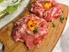 鲜潭捞拌肥牛-鲜潭蒸汽石锅鱼(五道口购物中心店)