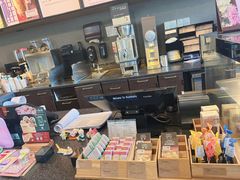 -星巴克臻选(盐城金鹰聚龙湖店)