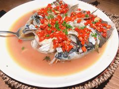 剁椒鱼头-辣得叫湘菜(四明店)