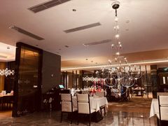 -圣丰索菲特·法国餐厅