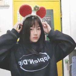 -时尚殿堂明星门店