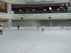 -冠军冰场CHAMPION RINK(凯德广场店)