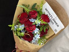 -何兮花店·气球派对鲜花店(马桥银春路万科城店)