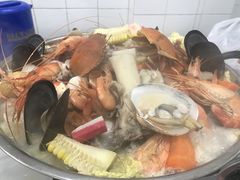 招牌海鲜骨煲-凤城康记饭店