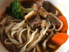 金牌红烧牛肉面-康师傅私房牛肉面(北京南站店)